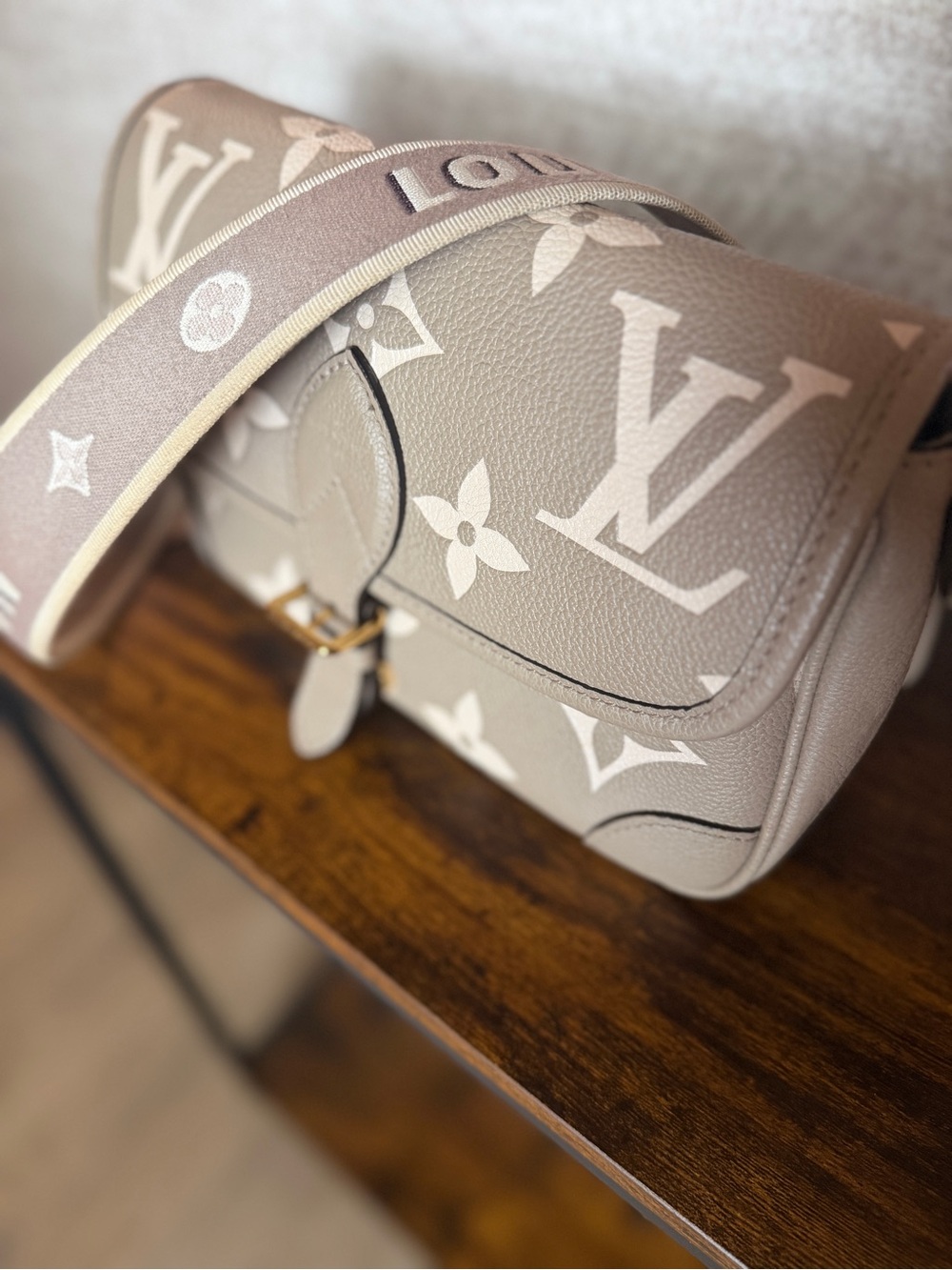 Louis Vuitton Taupe and Cream Monogram Crossbody Bag - Picture 2 of 4